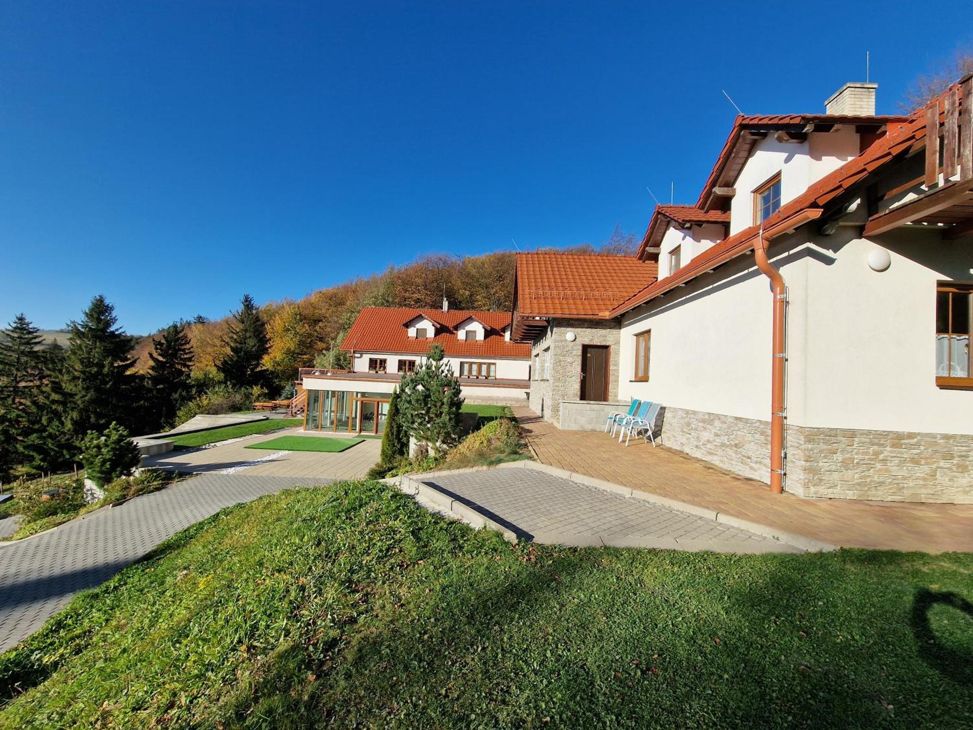 Wellness Hotel Chata Jana Lopeník Buitenkant foto