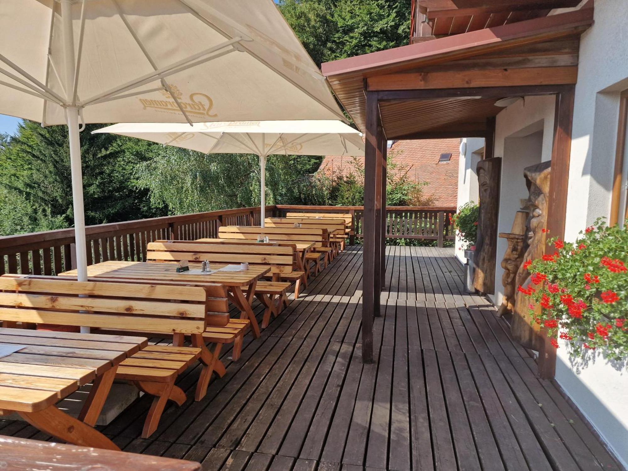 Wellness Hotel Chata Jana Lopeník Buitenkant foto